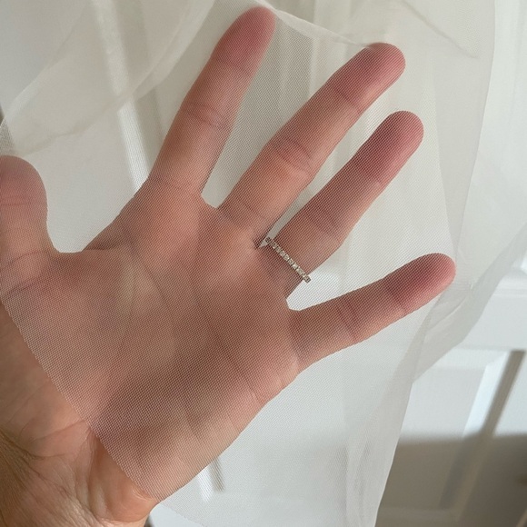 Designer Ivory Fingertip Wedding Veil with Blusher - Picture 5 of 11